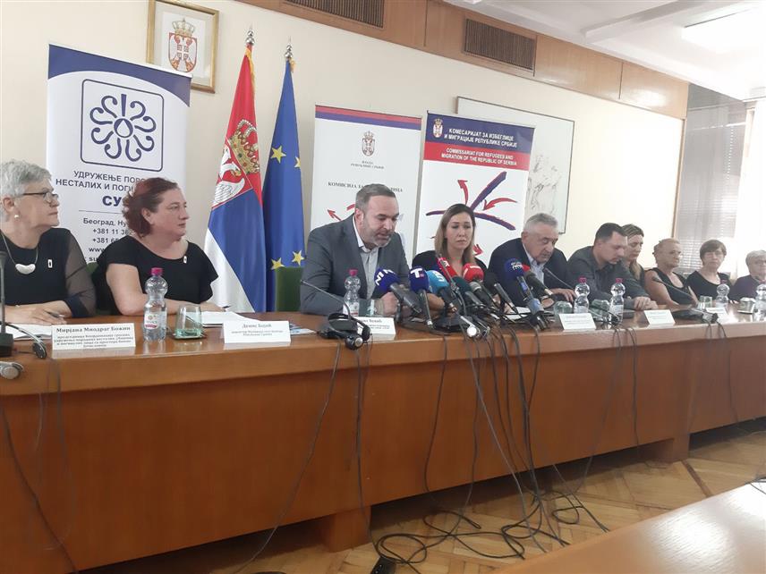 БЕОГРАД, 3. АВГУСТА /СРНА/ - Конференција за медије Удружења несталих и погинулих лица "Суза" и Комисије за нестала лица Србије.