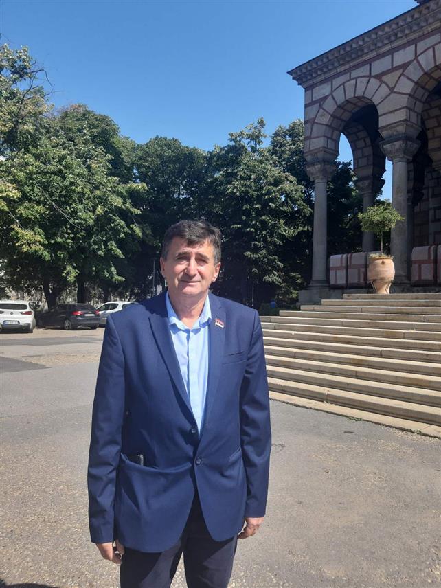 БЕОГРАД, 4.АВГУСТА /СРНА/ - Народни посланик у Скупштини Србије и предсједник Удружења “Завичај” Ненад Абрамовић.