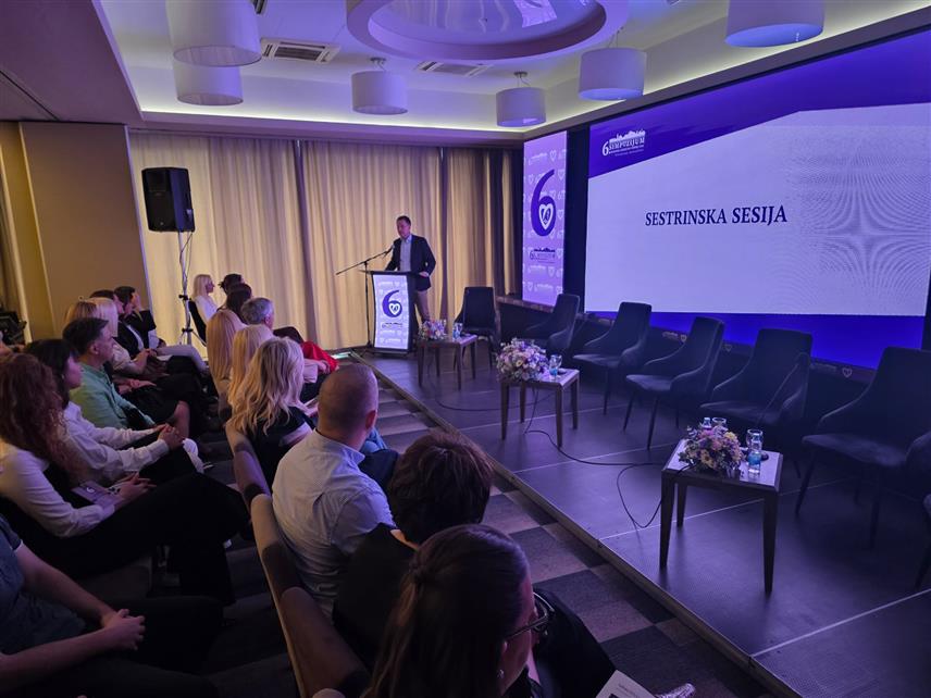 ДОБОЈ, 19. СЕПТЕМБРА /СРНА/ - Сестринска сесија у оквиру Шестог симпозијума доктора медицине са међународним учешћем.