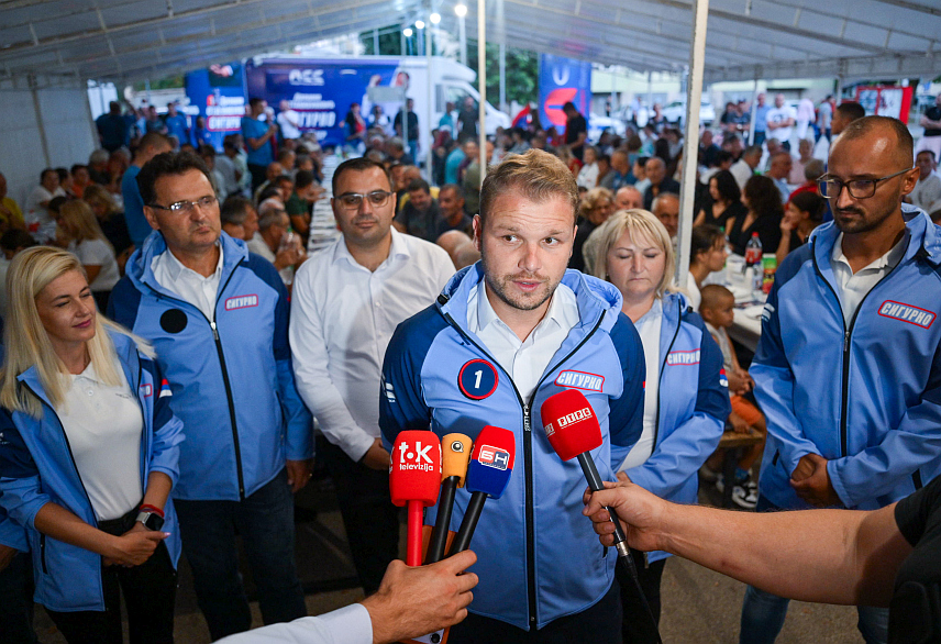 БАЊАЛУКА, 19. СЕПТЕМБРА /СРНА/ - Предсједник ПСС-а Драшко Станивуковић изјавио је на изборној трибини у Броду да се енергетски потенцијал Републике Српске мора максимално искористити.