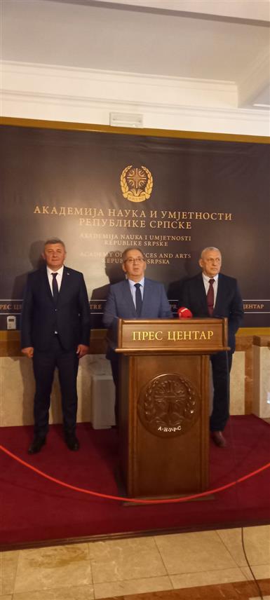 БАЊАЛУКА, 8. СЕПТЕМБРА /СРНА/ - У Бањалуци ће 8. и 9. октобар бити одржан скуп који ће окупити научнике које потичу из Србије и Републике Српске, а данас раде у иностранству, најављено је након састанка ресорних министара Српске и Србије Драге Мастиловића и Беле Балинта.