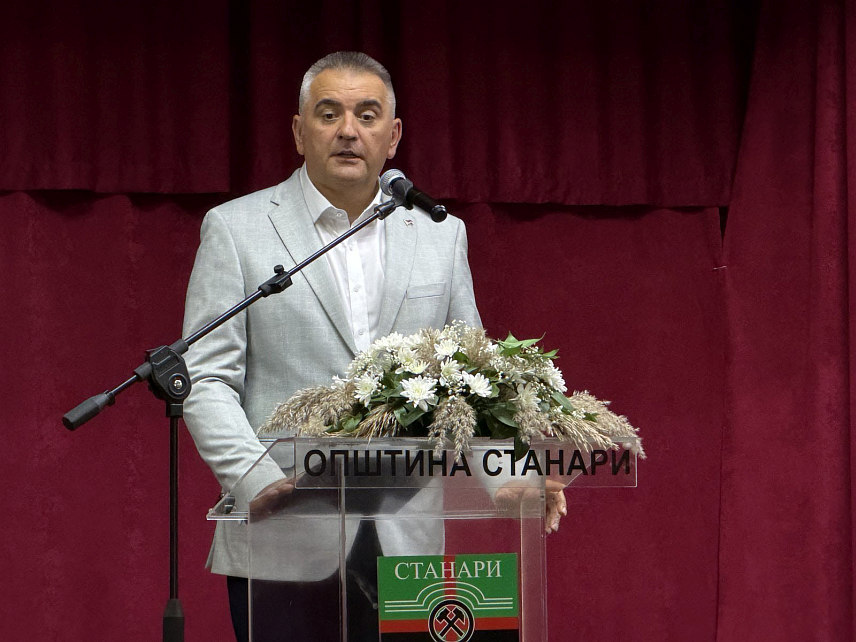 СТАНАРИ, 9. СЕПТЕМБРА /СРНА/ - Премијер Републике Српске Саво Минић у обраћању присутнима на свечаној академији поводом Дана општине Станари.