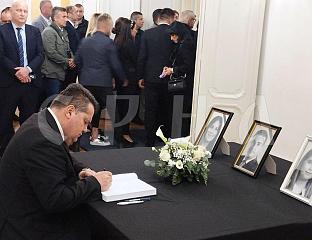 СТЕВАНДИЋ: ТОДОРОВИЋ БИО ПОСЛАНИК ОД ИНТЕГРИТЕТА И ИДЕНТИТЕТА
