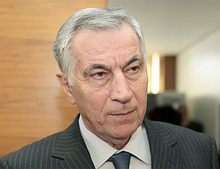 ОДЛИЧЈЕ ШМИТОВОГ РАДА ЈЕ ДА ОШТЕТИ СРПСКУ И СНСД