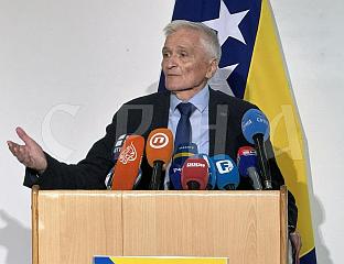 ШПИРИЋ: ЈЕДИНА МИСИЈА КЛУБ БОШЊАКА ДА УВЕДЕ ОПОЗИЦИЈУ ИЗ СРПСКЕ У РУКОВОДСТВО ДОМА