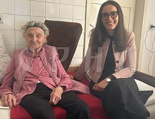 РУНИЋЕВА У ПОСЈЕТИ НАЈСТАРИЈОЈ ДРВАРЧАНКИ ЈОВАНКИ ШОБОТ
