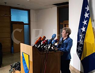 ПЕНДЕШ: БОШЊАЦИ ИЗАЗВАЛИ КРИЗУ СА ЖЕЉОМ ДА ИНТЕРВЕНИШЕ ШМИТ