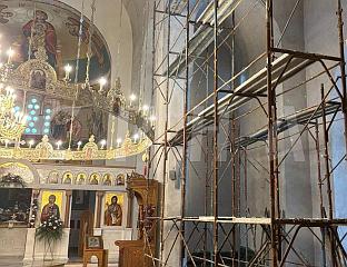 НАСТАВЉА СЕ ФРЕСКОПИСАЊЕ ХРАМА СВЕТОГ САВЕ-БОГОСЛУЖЕЊА СЕ ПРЕМЈЕШТАЈУ У ПРИПРАТУ