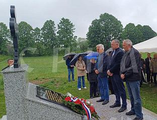 TRIBUTE PAID TO 88 SERBS FOUND IN A MASS GRAVE