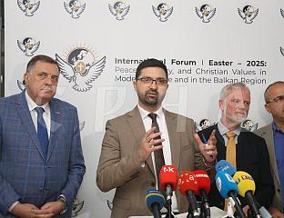 ĆUMUROVIĆ: ACTIONS BY SCHMIDT AND JUDICIAL PERSECUTION OF LEGITIMATE LEADERS UNACCEPTABLE