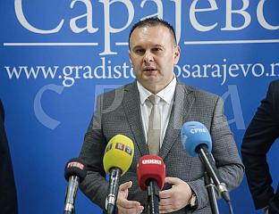 ЋОСИЋ: ПОЧИНИОЦИ ДА ОДГОВАРАЈУ, А СПОМЕН-ПЛОЧА НА ВРАЦАМА ЋЕ СВЈЕДОЧИТИ О ИСТОРИЈИ