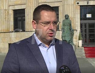 КОВАЧЕВИЋ: СТАНИВУКОВИЋ, ШМИТОВ МАЛИ ОД ПАЛУБЕ, ОПЕТ СЕ ЈАВИО ДА ПО ОБИЧАЈУ ОСУДИ ОДЛУКЕ РЕПУБЛИКЕ СРПСКЕ