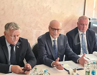 РАТКОВИЋ: ОБЕЗБИЈЕЂЕНО 680.000 КМ ЗА БАЊСКУ РЕХАБИЛИТАЦИЈУ ПЕНЗИОНЕРА