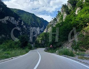 КОЛОВОЗИ СУВИ, ОДРОНИ У УСЈЕЦИМА