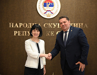 СРПСКА ЦИЈЕНИ ПРИЈАТЕЉСКИ И ПРИНЦИПИЈЕЛАН СТАВ КИНЕ
