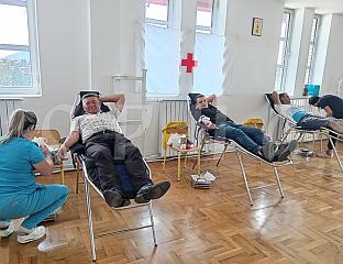 ПРИКУПЉЕНЕ 44 ЈЕДИНИЦЕ КРВИ
