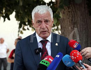ПРОДАНОВИЋ: СРПСКА ПОШТУЈЕ СВЕ НЕВИНЕ ЖРТВЕ, СВОЈИХ СЕ СЈЕЋА МИРНО И ДОСТОЈАНСТВЕНО