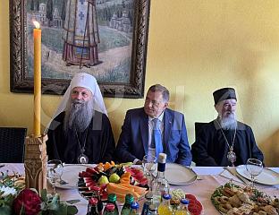 ДОДИК СТИГАО У НЕВЕСИЊЕ