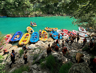 INCREASINGLY RICH OFFERING FROM FOČA CAMPS AND GROWING NUMBER OF VISITORS