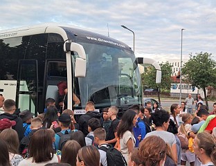НА ЉЕТОВАЊЕ У БЕЧИЋЕ ОТПУТОВАЛА ШЕСТА СМЈЕНА СА 135 ДЈЕЦЕ