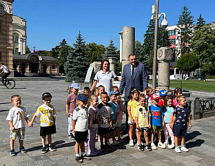 ДОДИК: РАДИТИ ЈОШ ВИШЕ И ГРАДИТИ ДРУШТВО ПО МЈЕРИ НАШЕ ДЈЕЦЕ