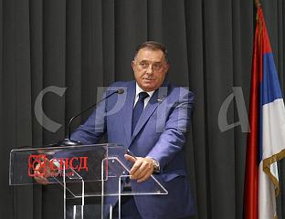 ДОДИК: ЖЕЛИМ ДА СЕ У ТЕСЛИЋУ ПРИЧА О ВЕЛИКИМ ПРОЈЕКТИМА