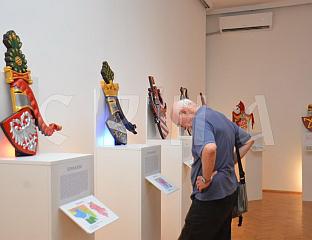ИЗЛОЖЕНА ХЕРАЛДИКА СРЕДЊОВЈЕКОВНИХ СРПСКИХ ЗЕМАЉА