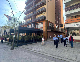 НАЛОГ ЗА УКЛАЊАЊЕ КРОВA НА ЉЕТНОЈ БАШТИ КАФИЋА НОВИ НАПАД НА СРПСКЕ ПРИВРЕДНИКЕ