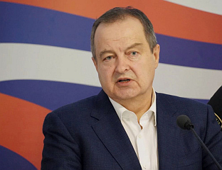 ДАЧИЋ: ПОВРЕЂЕНО 27 ПОЛИЦАЈАЦА