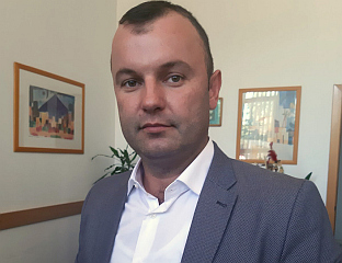 ГРУЈИЧИЋ: ЋАМИЛ ДУРАКОВИЋ ЗАПОЧЕО ПРАКСУ НАПАДА НА ИГУМАНА ЛУКУ