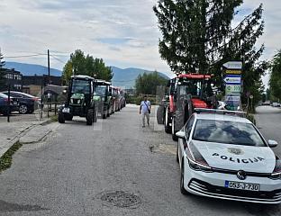 POLICE PREVENT PROTEST GATHERING OUTSIDE CANTON GOVERNMENT BUILDING