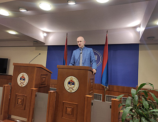 MAZALICA: OPPOSITION BEHAVIOR  -  REFLECTION OF INTERNAL TURBULENCE AND DISORIENTATION