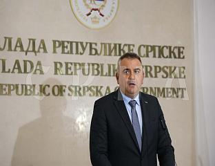 МИНИЋ: ПРИОРИТY - ПРОТЕЦТИНГ ИНТЕРЕСТС ОФ РЕПУБЛИКА СРПСКА, ИТС ЦОМПЕТЕНЦИЕС АНД ИМПЛЕМЕНТИНГ РЕФЕРЕНДУМ
