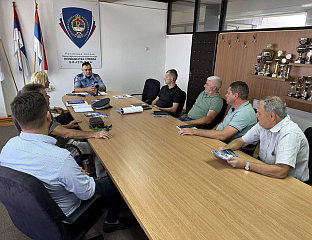 ОДРЖАН САСTАНАК О АКТИВНОСТИМА У ОКВИРУ КАМПАЊЕ "РЕГИСТРУЈ ОРУЖЈЕ БЕЗ САНКЦИЈЕ"