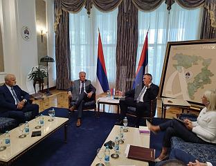 ПОЧЕО САСТАНАК МИНИЋА И ПРЕДСТАВНИКА САВЕЗА ЛОГОРАША