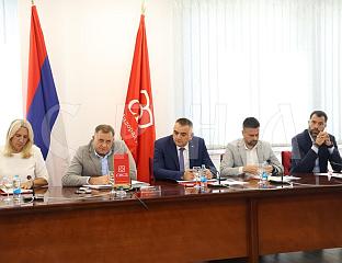 У БАЊАЛУЦИ ПОЧЕО САСТАНАК ВЛАДАЈУЋЕ КОАЛИЦИЈЕ