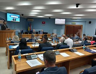 ПОДРШКА ДЕКЛАРАЦИЈИ САВЕЗА ОПШТИНА И ГРАДОВА