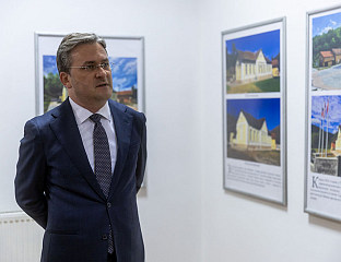 СЕЛАКОВИЋ ОТВОРИО 92. ВУКОВ САБОР И НАЈАВИО НОВЕ МЈЕРЕ ЗА ЗАШТИТУ ЋИРИЛИЦЕ