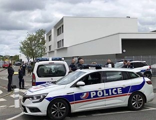 НАСТАВНИК МУЗИЧКОГ ИЗБОДЕН НА ЧАСУ