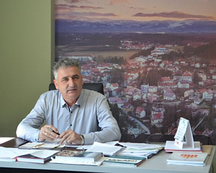 ПРИОРИTЕTНИ ПРОЈЕКTИ ПУTНЕ ИНФРАСTРУКTУРЕ И ВОДОСНАБДИЈЕВАЊА