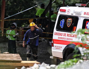 СПАСЕНА 22 РУДАРА НАКОН 43 САТА ПОД ЗЕМЉОМ