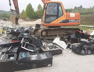 УНИШТЕНО 96 ПРЕДМЕТА ЗА ИЛЕГАЛНО ПРИРЕЂИВАЊЕ ИГАРА НА СРЕЋУ