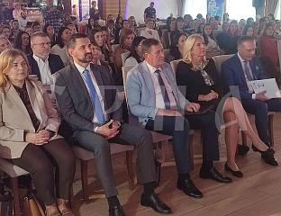 ЦВИЈАНОВИЋЕВА ОТВОРИЛА КОНФЕРЕНЦИЈУ И САЈАМ ПРЕДУЗЕТНИШТВА ЖЕНА
