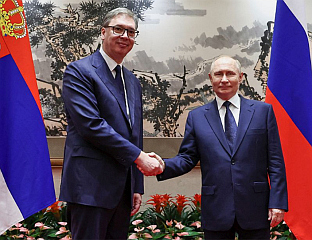 ЗАХВАЛНОСТ ПУТИНУ НА ОЦЈЕНИ ДА ЗАПАД ПОКУШАВА ОБОЈЕНУ РЕВОЛУЦИЈУ У СРБИЈИ