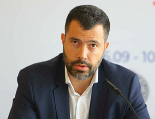 ИГОР ДОДИК: ОПОЗИЦИЈА И БОШЊАЧКИ ПОЛИТИЧАРИ ПРЕДАЛИ СЕ ШМИТУ; СРПСКА СЕ ПРЕДАТИ НЕЋЕ