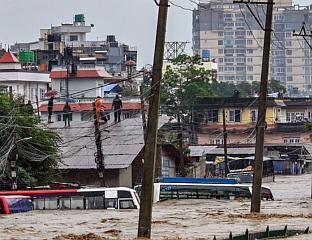 БУЈИЧНЕ ПОПЛАВЕ ОДНИЈЕЛЕ 22 ЖИВОТА