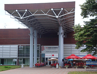 ИНИЦИЈАТИВОМ ЗА ОТВАРАЊЕ ГРАДСКОГ БАЗЕНА, ЗЕЉКОВИЋ ОБЕЗБИЈЕДИО ВЕЋИНУ; НА ПОТЕЗУ СТАНИВУКОВИЋ