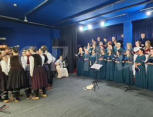 ОДРЖАН ХУМАНИТАРНИ КОНЦЕРТ ЗА ПОМОЋ У ЛИЈЕЧЕЊУ СВЕШТЕНИКA ИЗ БИЈЕЉИНЕ