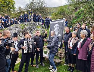 КОД КНЕЖАК ИЗВОРА ПОСЉЕДЊИ ПОЗДРАВ ХАЛИДУ БЕШЛИЋУ