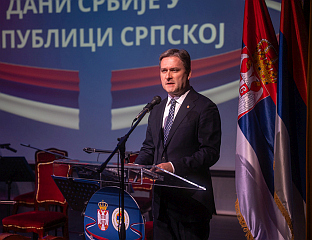 СЕЛАКОВИЋ ОТВОРИО ИЗЛОЖБУ "СРПСКИ СРЕДЊОВЈЕКОВНИ СПОМЕНИЦИ У ОПАСНОСТИ"